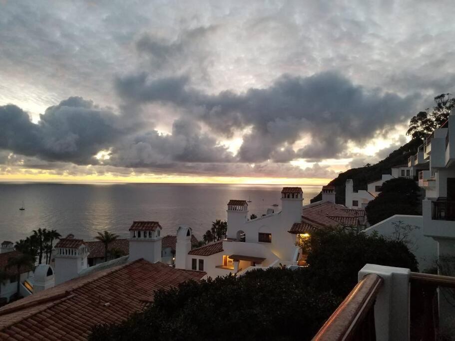 Sunrise Bliss Villa Avalon Eksteriør billede